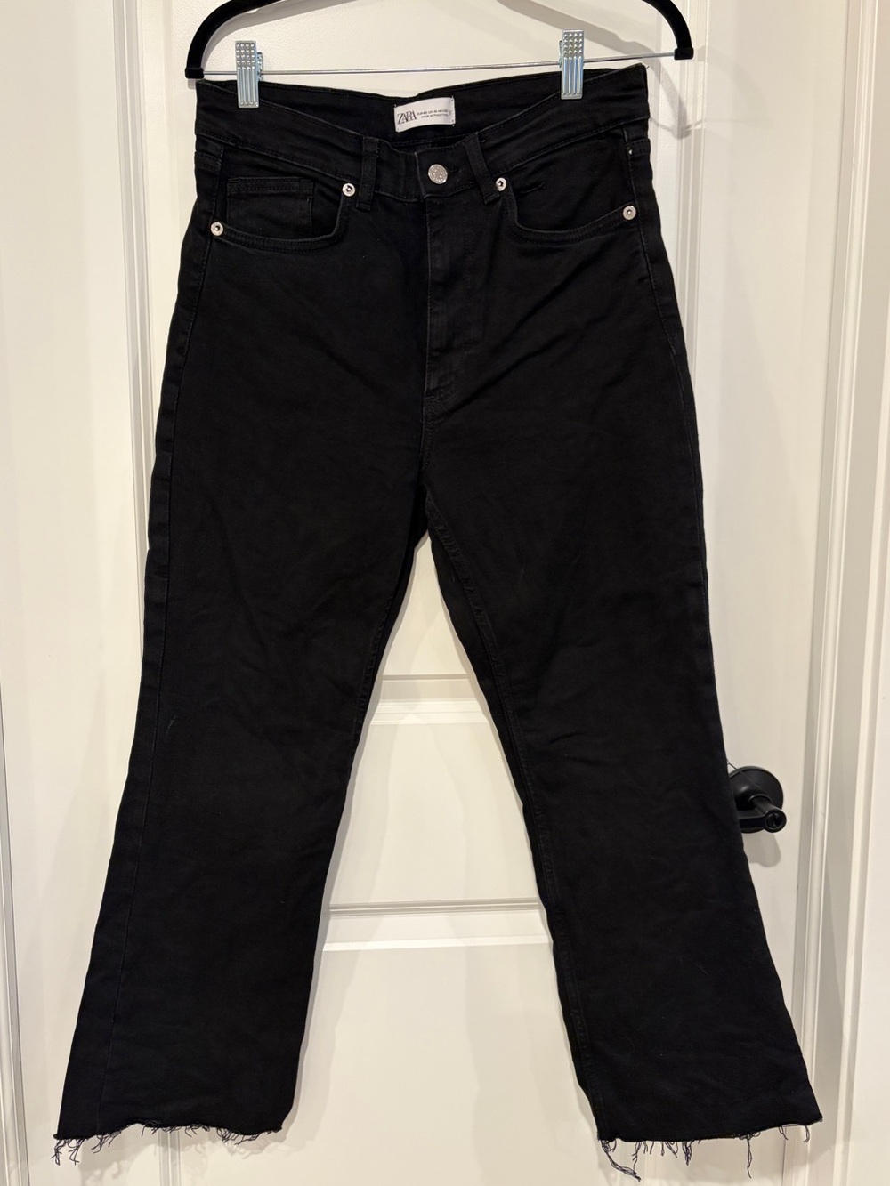 Zara TRF High-Waisted Cropped Flare Raw Hem Black Jeans Size 10